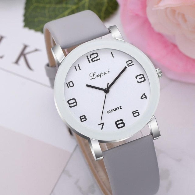 LVPAI Woman's Watch   Simple Leather Band  Quartz Wristwatch  Classic Casual  Fashion  Analog Watch  Women Watches Reloj  18MAY8