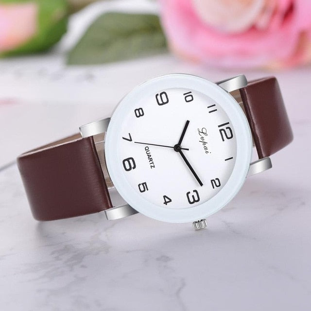 LVPAI Woman's Watch   Simple Leather Band  Quartz Wristwatch  Classic Casual  Fashion  Analog Watch  Women Watches Reloj  18MAY8
